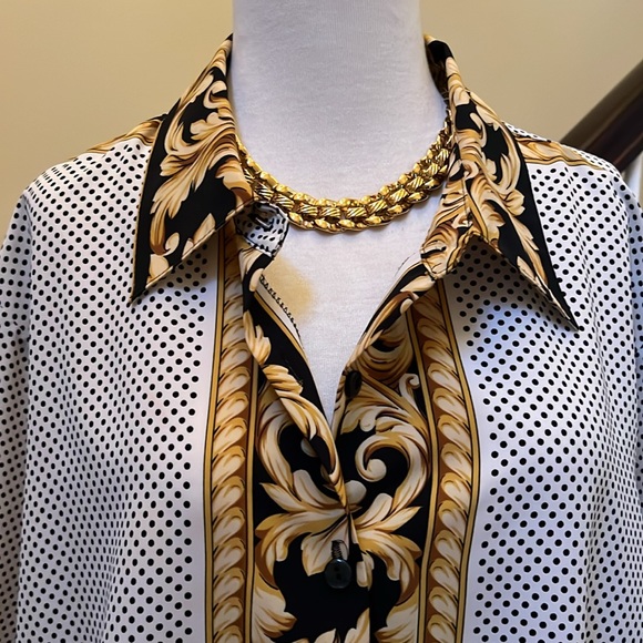 Beautiful blouse . Size 3X - Picture 2 of 8